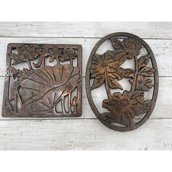 2 Vintage Copper and Cast Iron Floral Trivet Hot Dish Holders SET OF 2 - Picture 3 of 12
